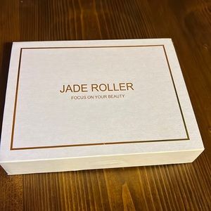 Jade Roller & Gus Sha new in box